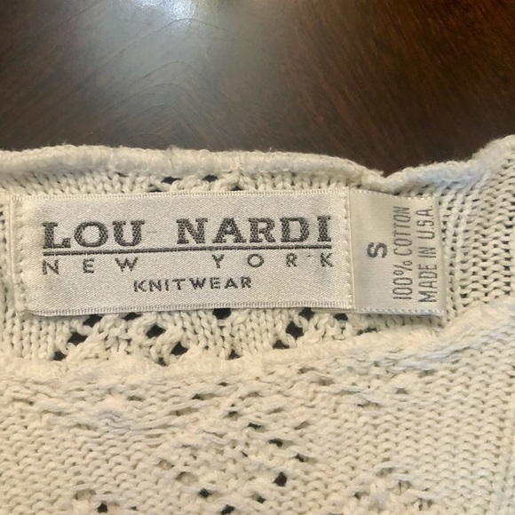 White off the shoulder crochet crop top - Picture 2 of 3